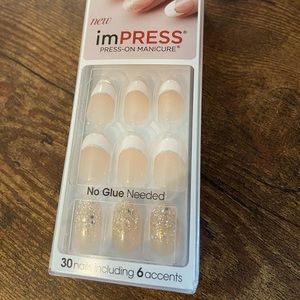 impress manicure oval french with glitter